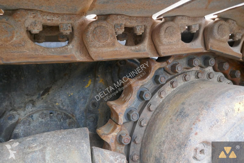Buldozér Komatsu EO
