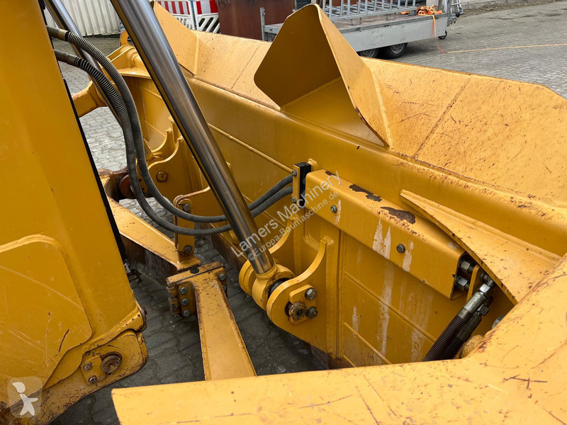 Buldozer SEM 816D .