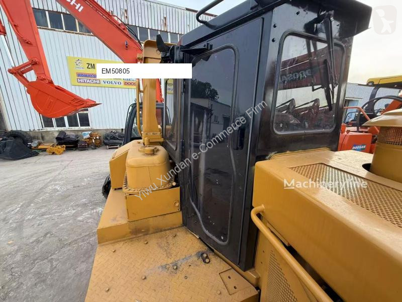 بلدوزر Caterpillar D8R