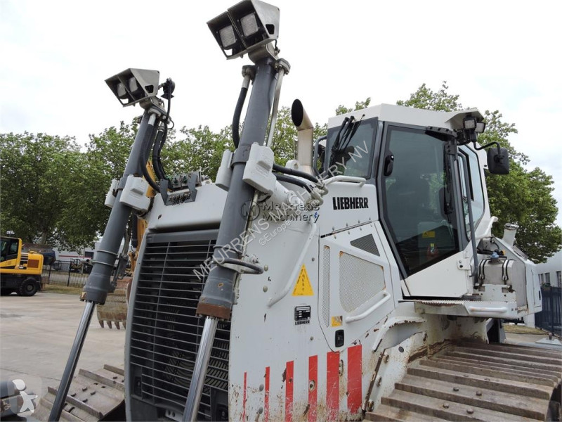 بلدوزر Liebherr