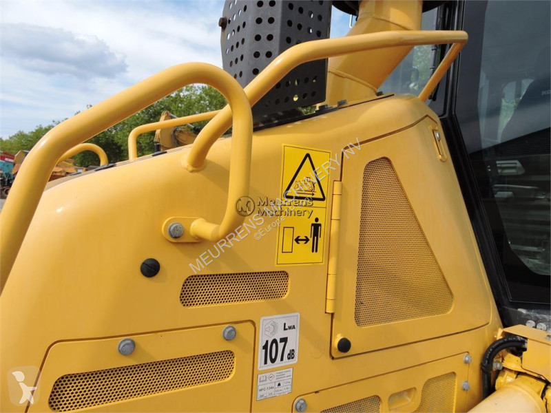 بلدوزر Komatsu I-24 + GPS
