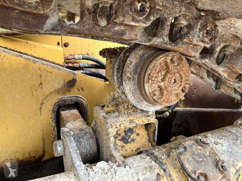 Caterpillar D6M bulldozer