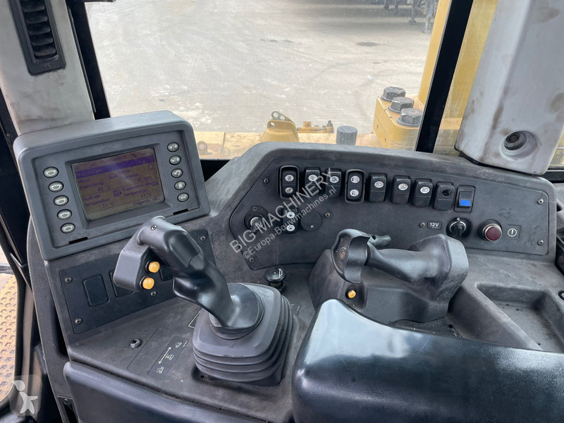 بلدوزر Caterpillar - 2021 Rebuild CE / EPA