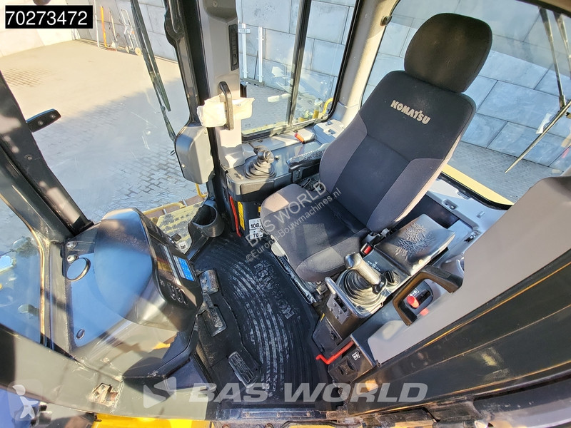 بلدوزر Komatsu D65 -18