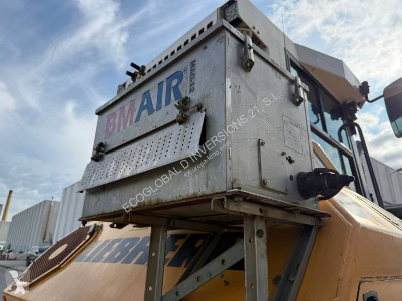 Bulldozer Liebherr PR 746 L