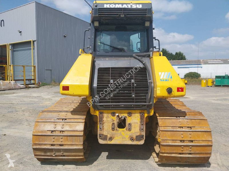 بلدوزر Komatsu