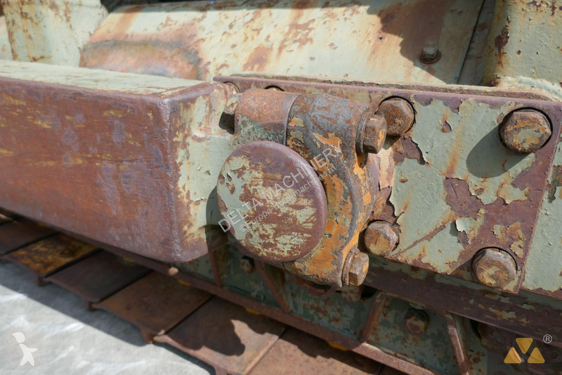 بلدوزر Caterpillar Ex-army