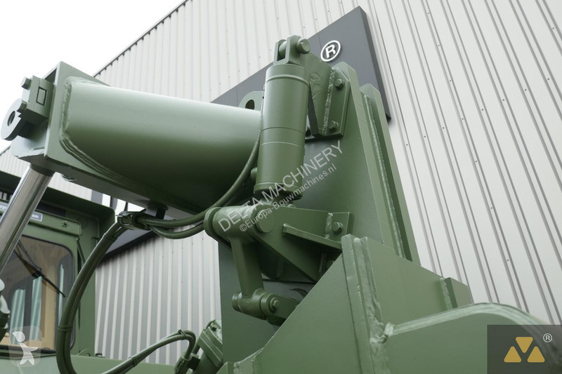 Buldozér Caterpillar Ex-army