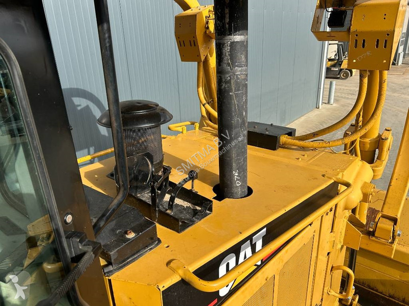 بلدوزر Caterpillar R II