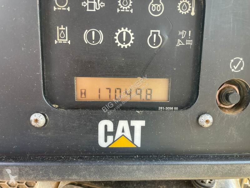 Бульдозер Caterpillar D6T