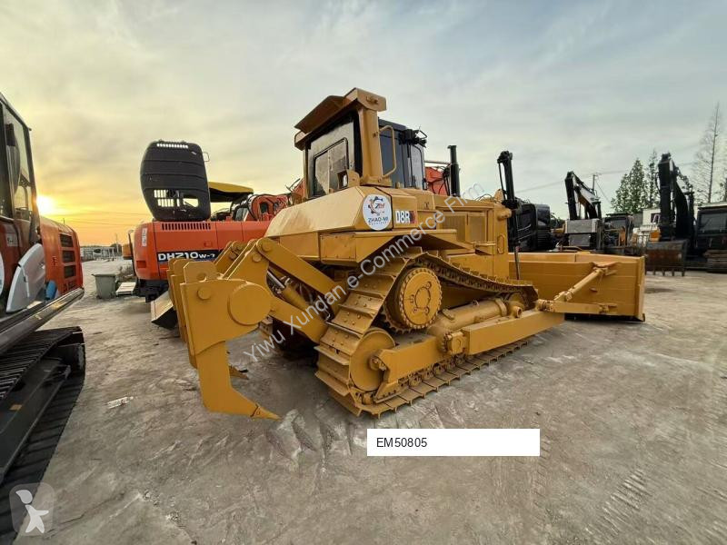 بلدوزر Caterpillar D8R
