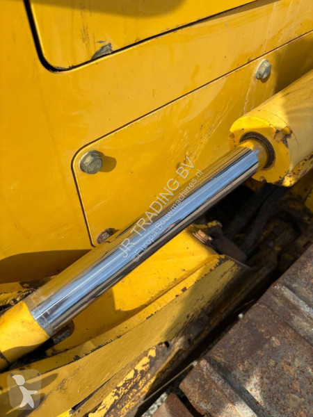 بلدوزر Komatsu D37 PX23