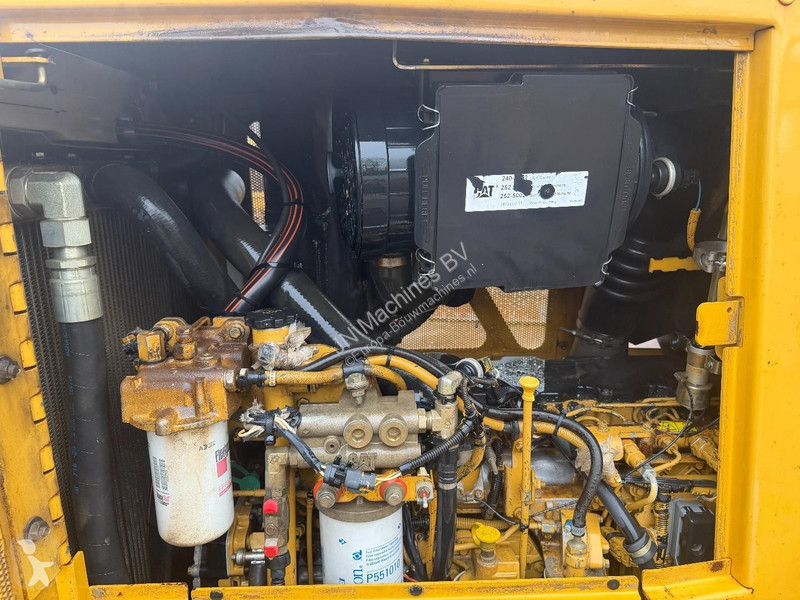Buldózer Caterpillar XL Ripper valve // Good...