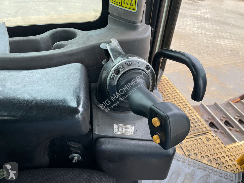 بلدوزر Caterpillar - 2021 Rebuild CE / EPA