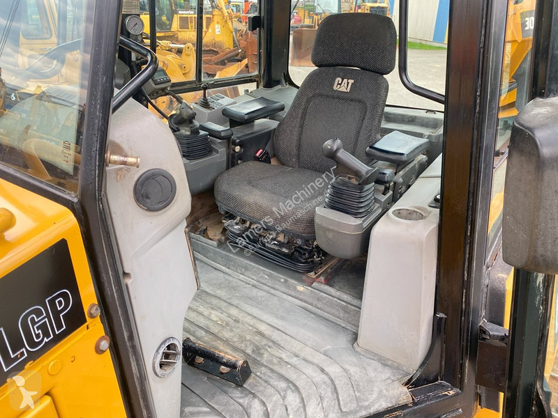 Bulldozer Caterpillar D6  NVT