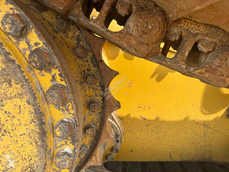 بلدوزر Caterpillar D6N