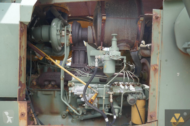 Buldozér Caterpillar Ex-army