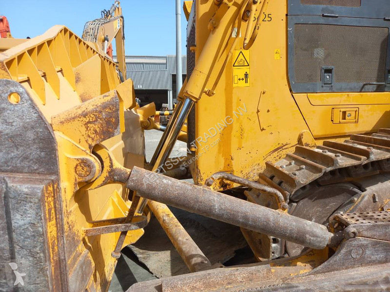 Buldozér Komatsu D275A-5R (EXW - Abu Dhabi)