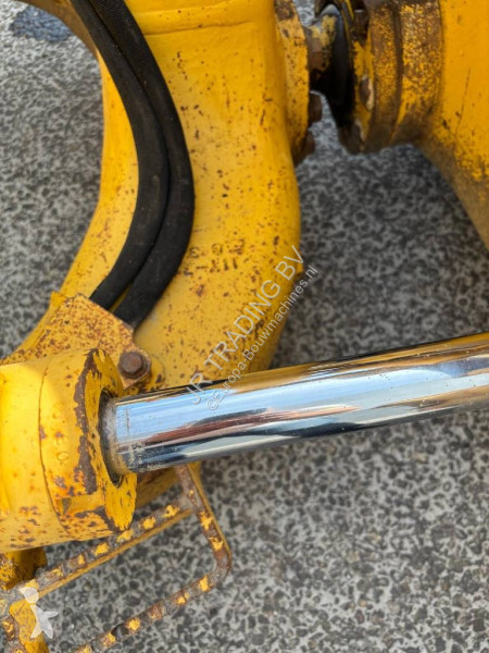 بلدوزر Komatsu D37 PX23