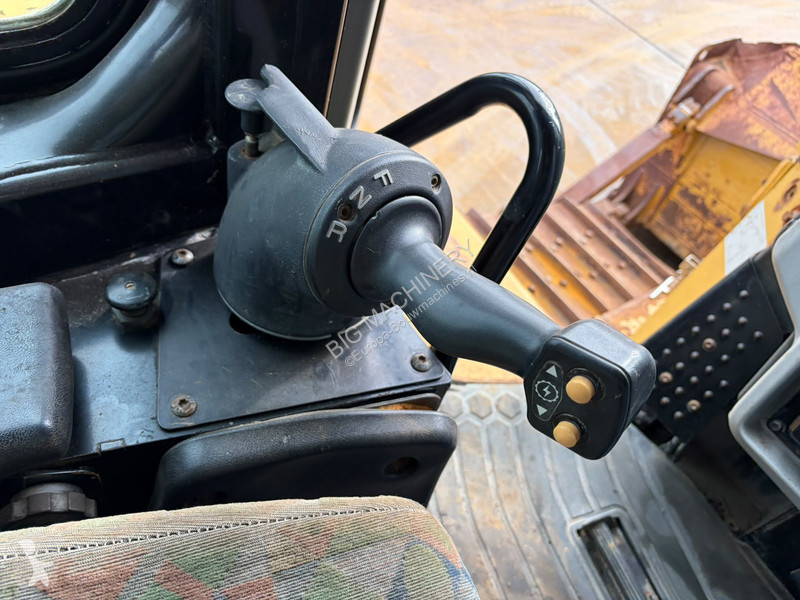 Булдозер Caterpillar D6R2