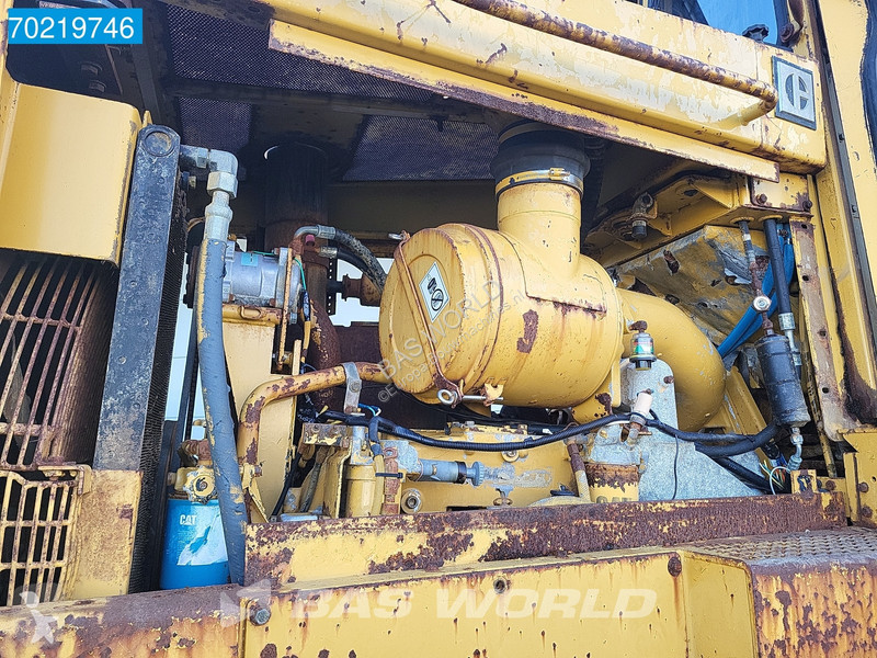 بلدوزر Caterpillar D8 N