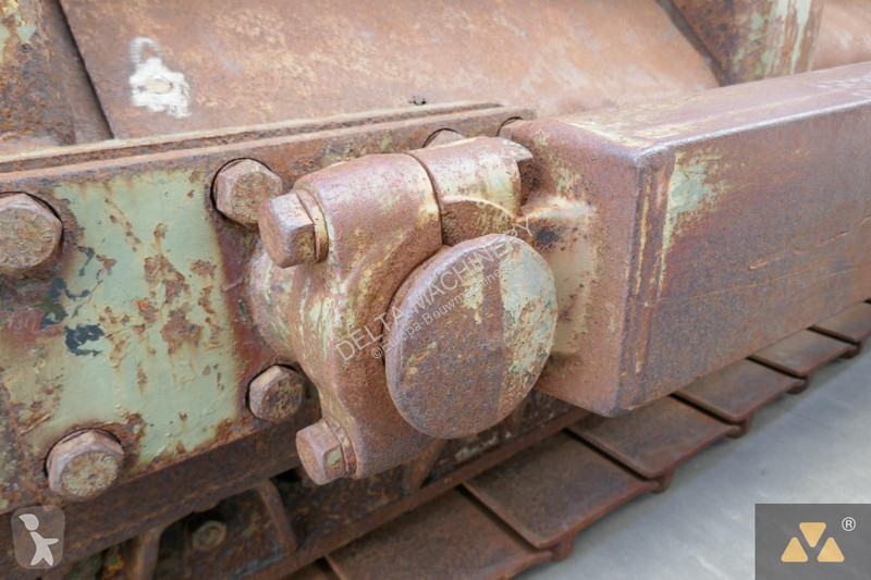 بلدوزر Caterpillar Ex-army