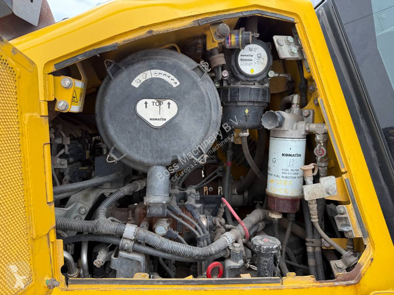 بلدوزر Komatsu -24 - Ripper Valve / Camera / Airco
