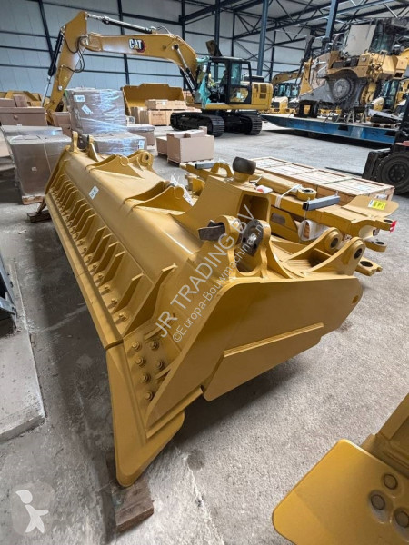 Bulldozer Caterpillar D 8 - D 8 GC - D 8 T - D 8 R