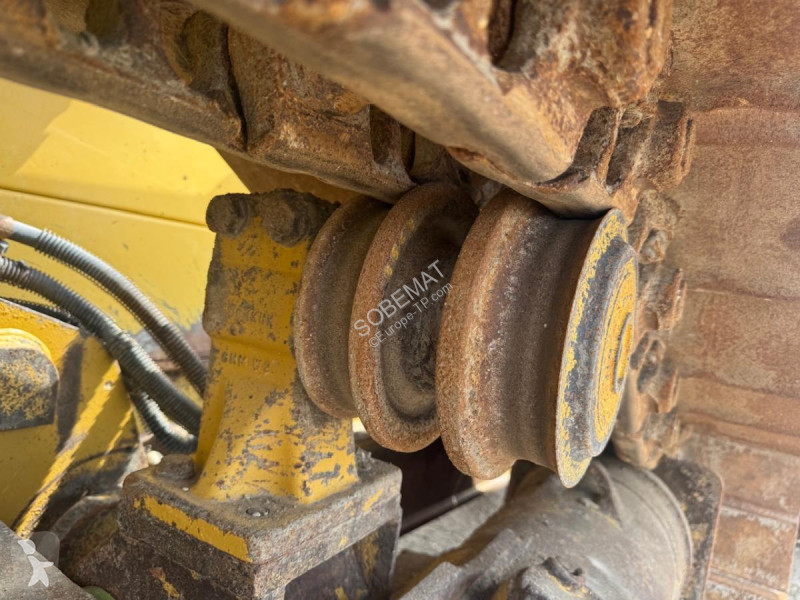بلدوزر Caterpillar D6N