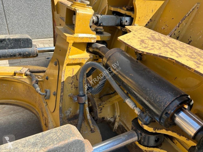 بلدوزر Caterpillar D 5 LGP (new undercarriage +...