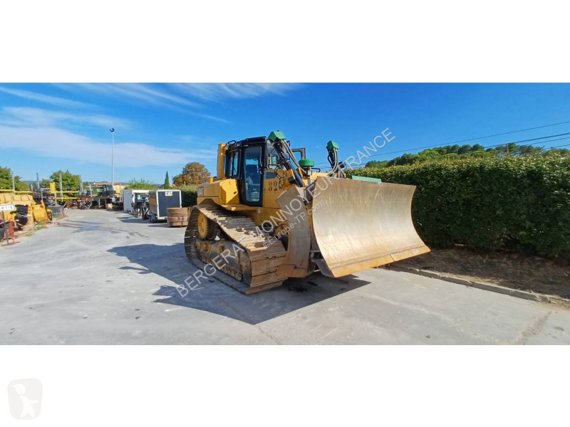 Buldozér Caterpillar D6T3B XW