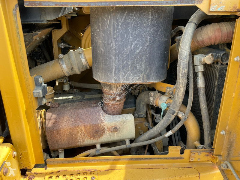 Бульдозер Caterpillar D6T