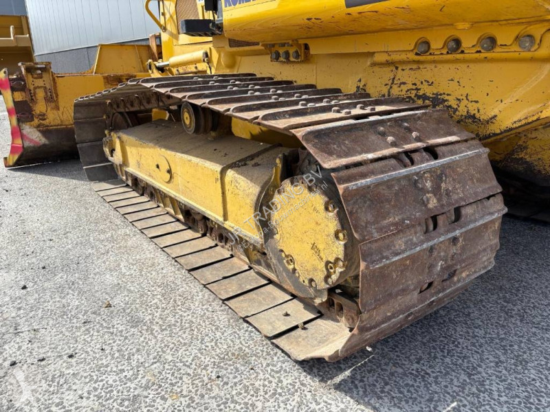 بلدوزر Komatsu D37 PX23