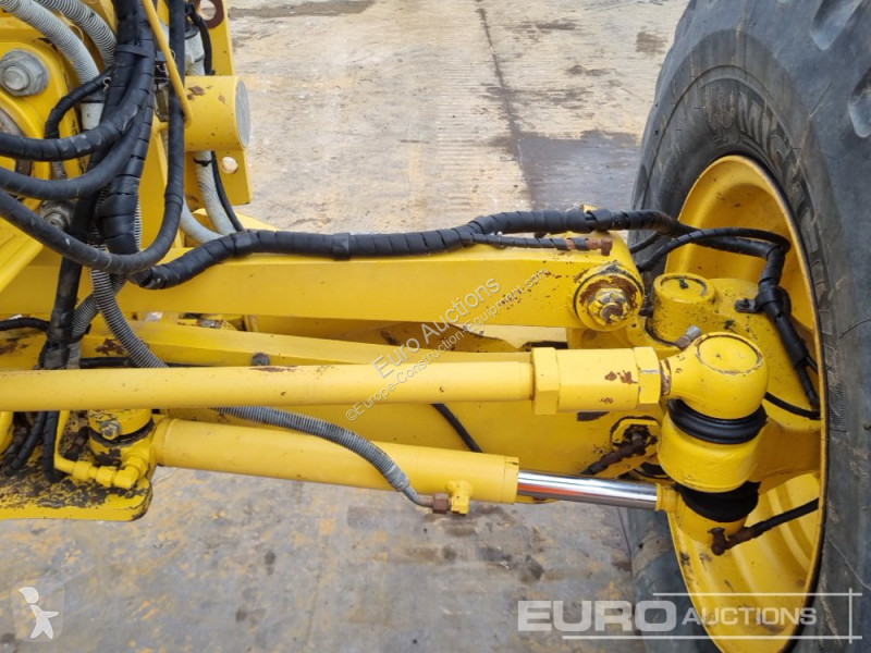 Buldozer Komatsu GD655-6