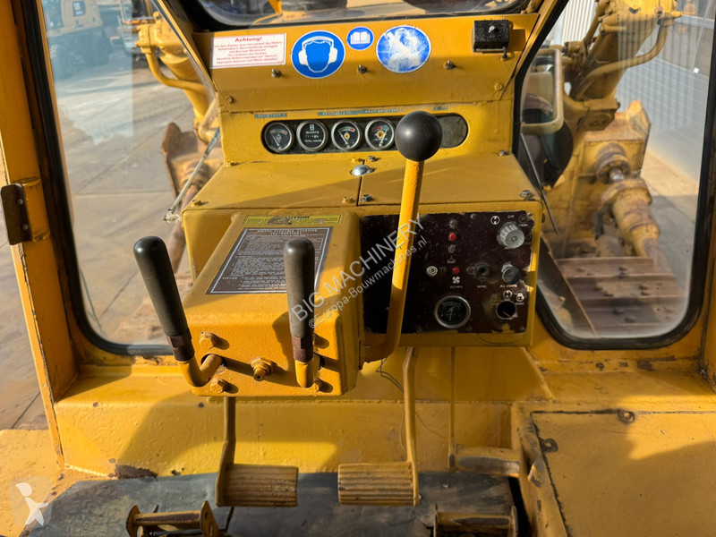 Bulldozer Caterpillar