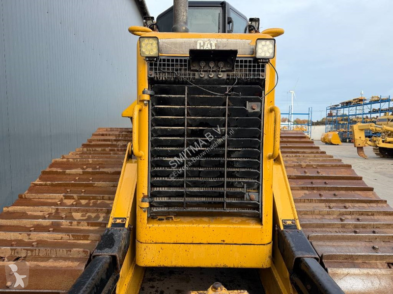 بلدوزر Caterpillar D6N