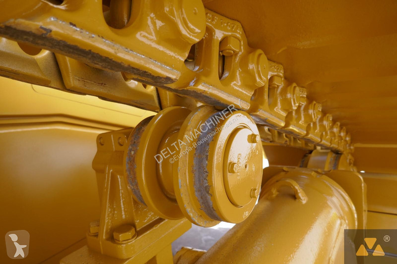 بلدوزر Caterpillar D6T