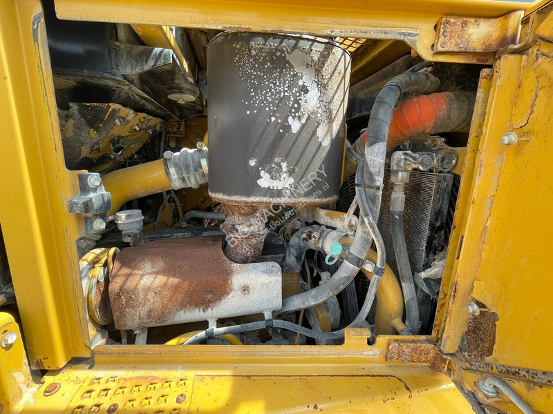 Buldozer Caterpillar D6T