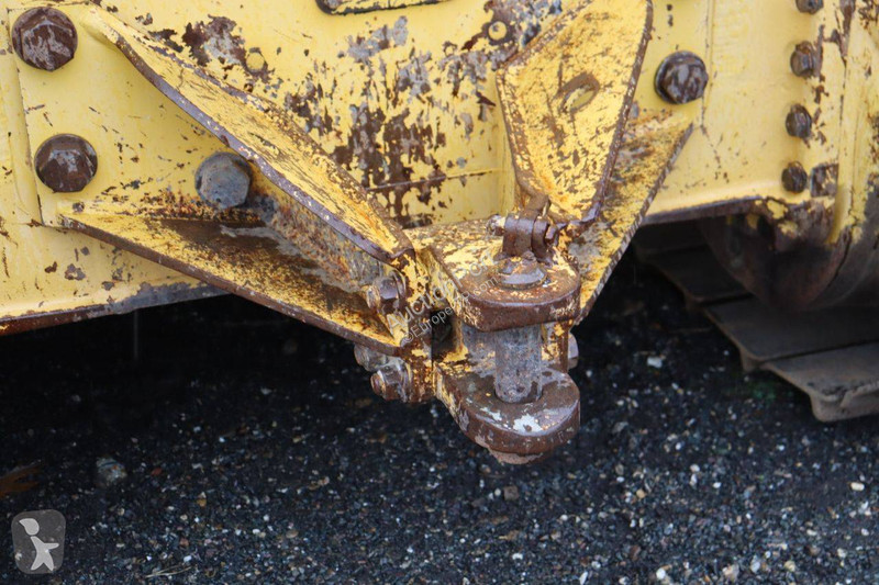 بلدوزر Komatsu