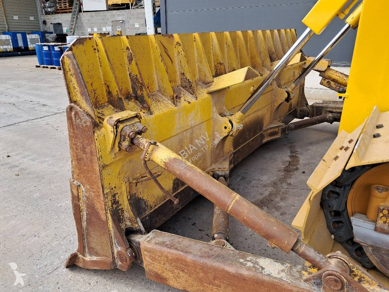 Buldózer Komatsu D65PXI18
