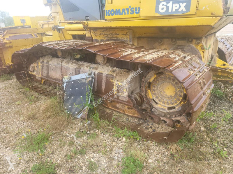 بلدوزر Komatsu