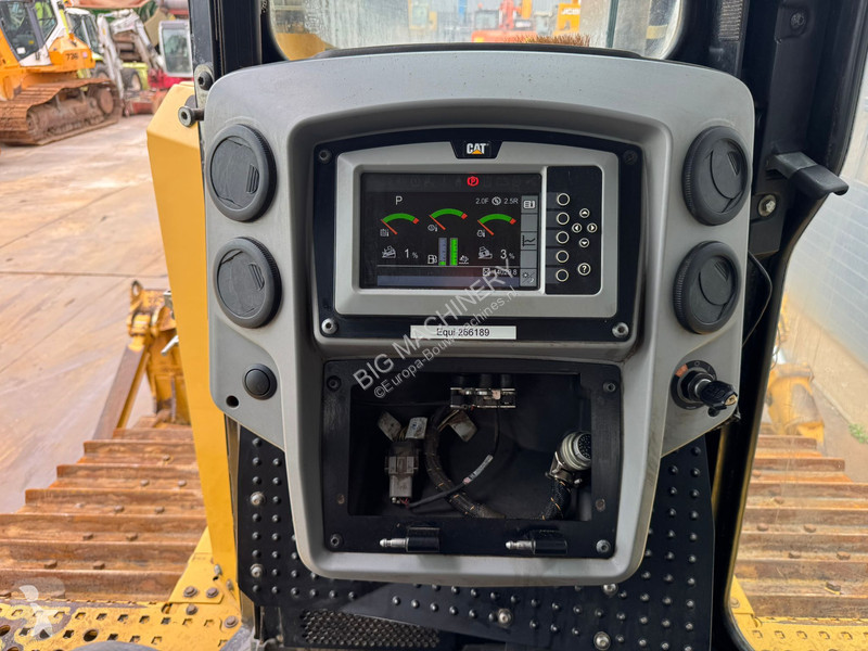 Bulldozer Caterpillar D6T