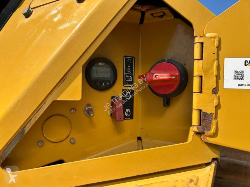 بلدوزر Caterpillar D 5 LGP (new undercarriage +...