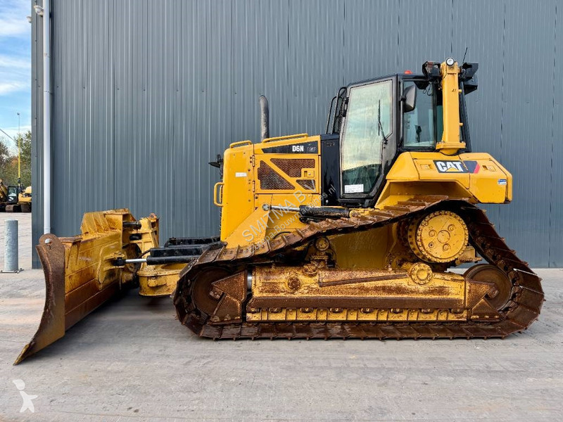 بلدوزر Caterpillar D6N