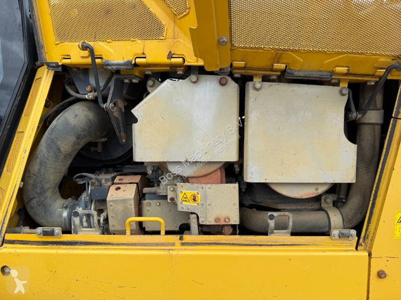 بلدوزر Komatsu - Backup Camera / Airco / CE + EPA