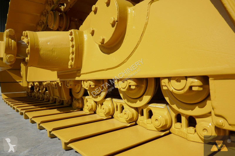 بلدوزر Caterpillar D6T