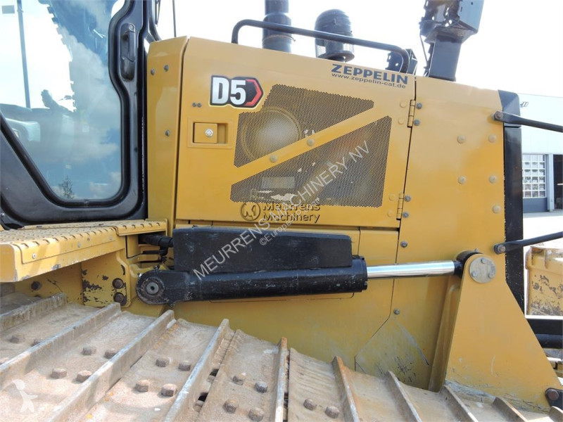 Bulldozer Caterpillar D5