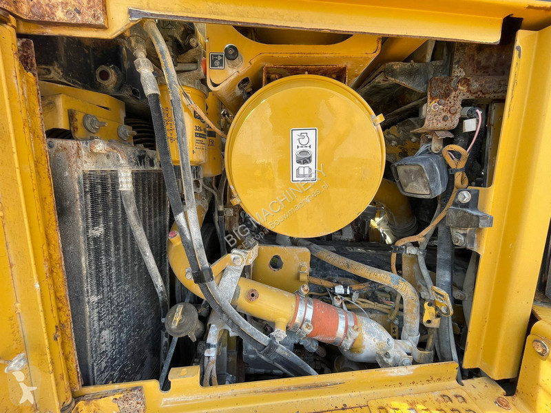 Buldozer Caterpillar D6T