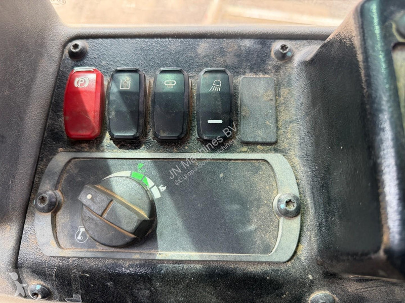 بلدوزر Caterpillar 2 XL Ripper
