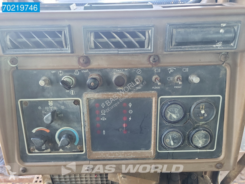 بلدوزر Caterpillar D8 N